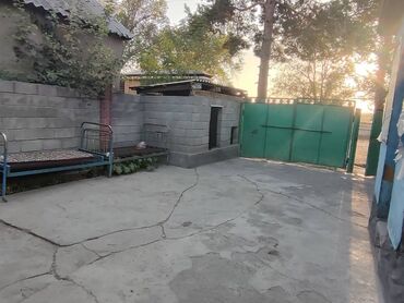 продажа домов красная речка: Продается большой 4-х комнатный дом, участок большой около 20- соток