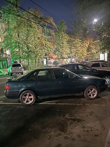 Audi 80: 1992 г., 2 л, Механика, Бензин, Седан