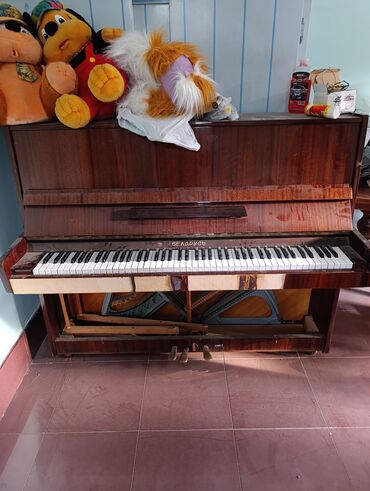 2 ci əl piano: Pianolar