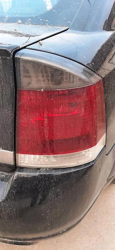 OPEL VEKTRA VECTRA STOP LAMPE CRNE ZATAMLJENE LEVA DESNA | Opel na lalafo.rs OPEL VEKTRA VECTRA STOP LAMPE CRNE ZATAMLJENE LEVA DESNA | Opel
