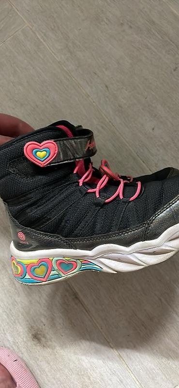 dobre farmerke: Dečje zimske patike/čizme Skechers Heart Lights - Model: Skechers — 10