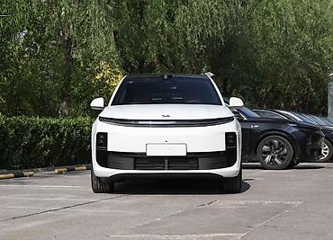 Lixiang L6: 2025 г., 1.5 л, Автомат, Гибрид, Внедорожник