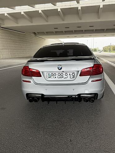 BMW: Böyük manitor Boyük gozik 4 knopkadan ibaratdi Head up (elektron — 3