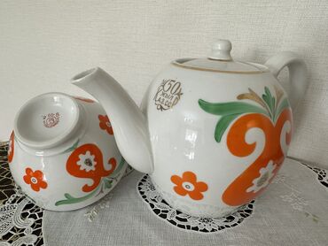 дордой пасуда: Чайник с пиалками к 50 летию Казахской ССР. 
"Песочное"