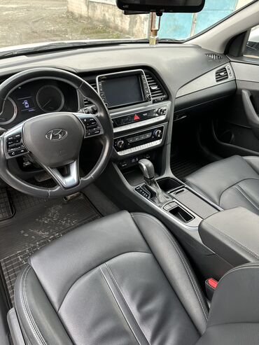 Hyundai: Hyundai Sonata: 2017 г., 2 л, Автомат, Газ, Седан — 8