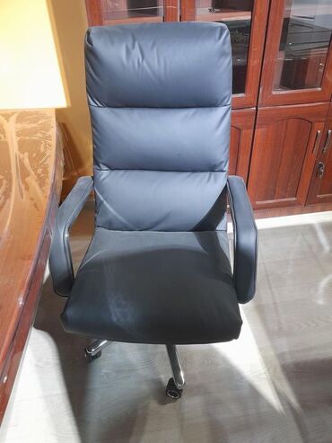 Мебель: Офисные кресла для руководителей