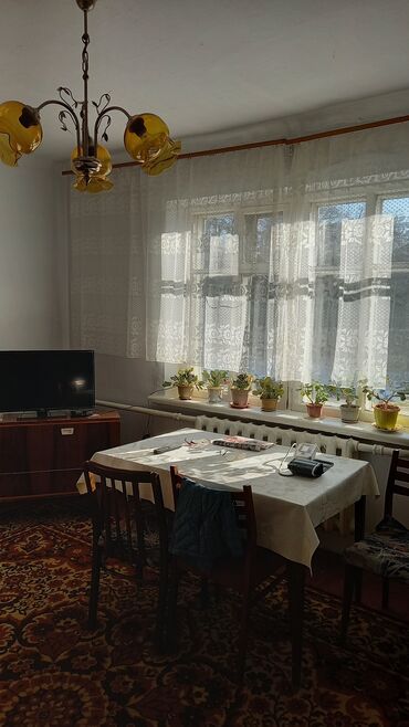 Продажа домов: Барачный, 65 м², 3 комнаты, Риэлтор, Старый ремонт at lalafo.kg — 4 Продажа домов: Барачный, 65 м², 3 комнаты, Риэлтор, Старый ремонт — 4