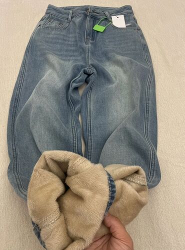 джинсы голубые: Джинсы и брюки, цвет - Голубой, Новый