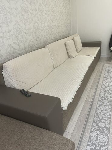 Прямые диваны: Прямые диваны — 1