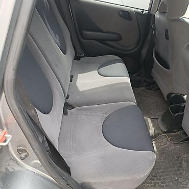6 дыр: Honda Fit: 2003 г., 1.3 л, Вариатор, Бензин, Хетчбек — 5