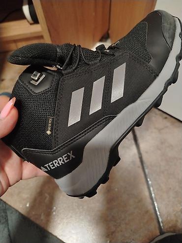 pepco zimski kombinezon za bebe: Adidas Terex Goroteks kao nove nošene par puta broj 33 — 1