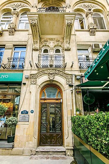 Günlük kirayə mənzillər: 2 otaqlı — 4