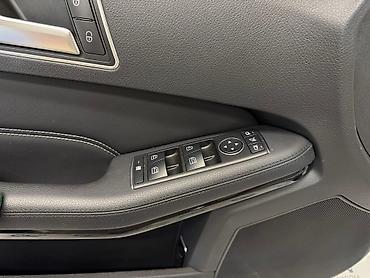 Двери и комплектующие: Дверь Передняя левая Mercedes-Benz, Б/у, Оригинал — 21