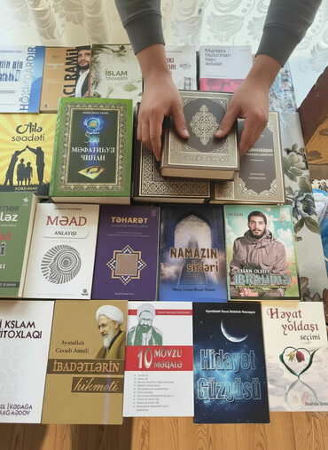 Dini kitablar: 📚 Dini ədəbiyyat satılır Şəxsi kitabxanama aid olan dini ədəbiyyatımı — 1