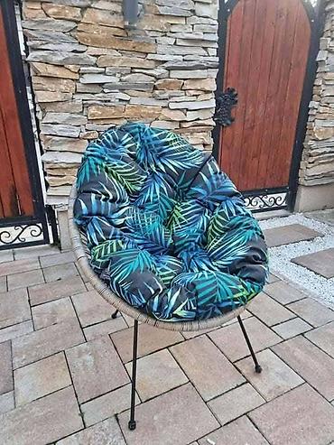 Jastuci: Jastuk gnezdo za stolice
3200 
♦ — 3