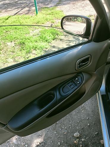 almera: Nissan Almera: 2002 г., 1.5 л, Автомат, Бензин, Хэтчбэк — 5