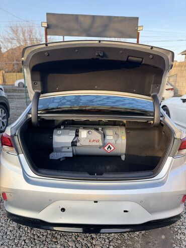 Hyundai: Hyundai Sonata: 2019 г., 2 л, Типтроник, Газ, Седан — 9