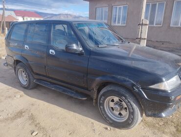 авто машна: Ssangyong Musso: 1998 г., 2.9 л, Механика, Дизель, Внедорожник