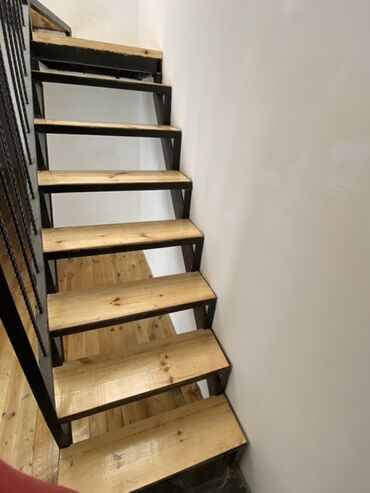 Həyət evləri və villaların satışı: İki mərtəbəli fərdi ev - Plan: 2 mərtəbə, daxildə metal karkaslı — 8