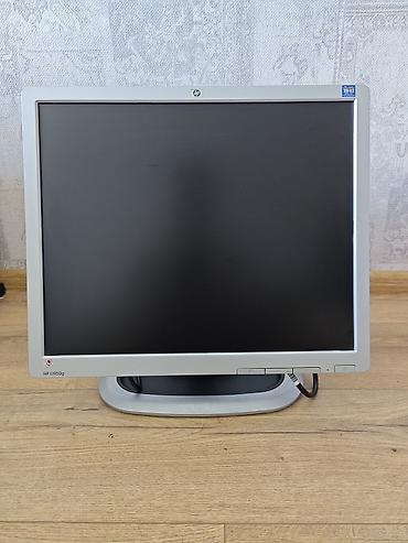 Masaüstü kompüterlər və komponentlər: HP L1950g LCD monitor - Ekran: 19 düym, 5:4 nisbəti (Square), LCD - — 1