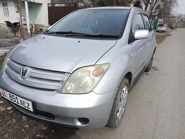 машина kg бишкек тойота: Toyota ist: 2002 г., 1.3 л, Автомат, Бензин, Хетчбек