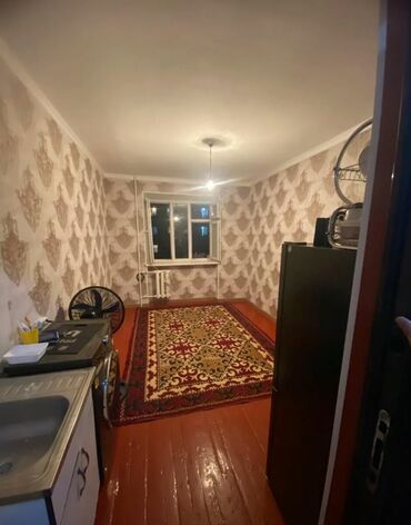 сдается квартира ата турк: 1 комната, 13 м², Общежитие и гостиничного типа, 4 этаж, Старый ремонт