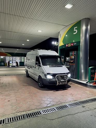 авто в такси: Mercedes-Benz Спринтер: 2005 г., 2.2 л, Механика, Дизель, Бус — 1
