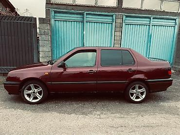 Volkswagen: Volkswagen Vento: 1992 г., 1.8 л, Бензин, Седан — 2