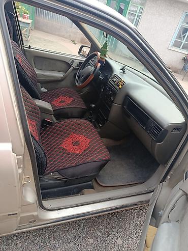 Opel Vectra: 1990 г., 2 л, Механика, Бензин, Седан