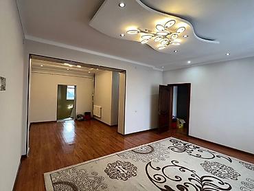 Продажа коттеджей и домов: Продаётся дом 	•	Площадь: ~220 м² 	•	Участок: 5 соток 	•	2 этажа — 22