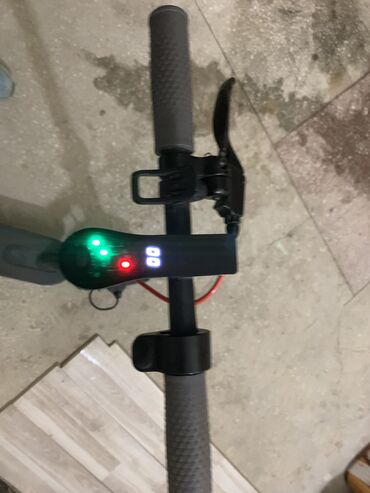 irşad electronics velosiped: İşlənmiş Elektrik samokat 7", 501 - 750 Vt, 26 - 35 km/s, Ünvandan götürmə