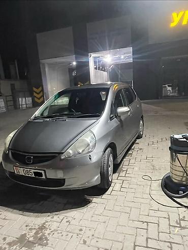 Honda Fit: 2004 г., 1.3 л, Вариатор, Бензин, Хэтчбэк