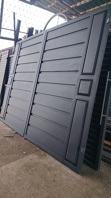 Распашные ворота: Металлические распашные ворота с калиткой (модульные панели) - — 29