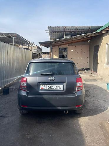 продажа renault logan: Toyota Ist: 2009 г. — 3