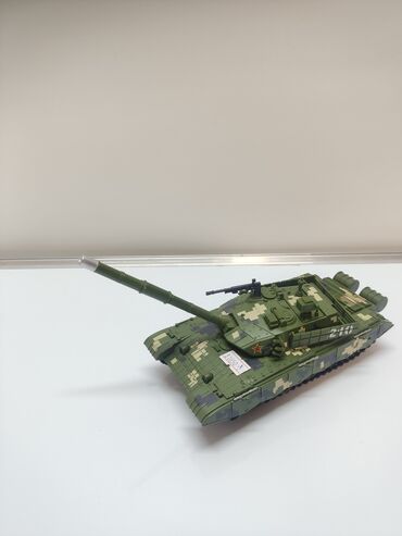песочница купить: Игрушечный танк в камуфляже (модель военной техники) - Реалистичный