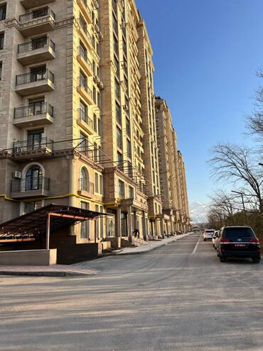 Офисы: Сдаю Офис, 275 м², В жилом комплексе