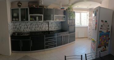 старый город: 4 комнаты, 100 м², Индивидуалка, 5 этаж, Евроремонт