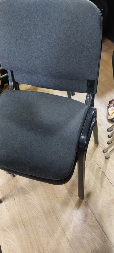 Ofis oturacaqları: Ofis oturacaqları 20 m təmiz məhsul işlənmiş olsada ukrayna istehsalı — 5