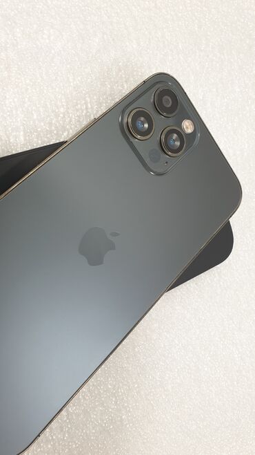 Apple iPhone: IPhone 12 Pro Max, Б/у, 512 ГБ, Space Gray, Защитное стекло, Чехол