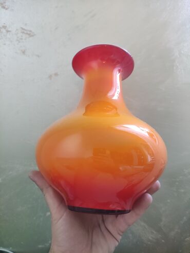 klupe i stolovi: Vase, New