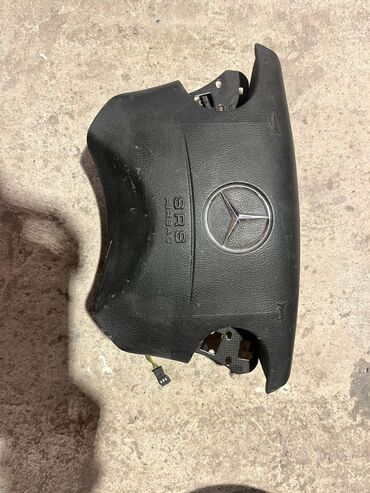 Avtomobil salonu üçün digər detallar: Mercedes-Benz W210 — 6