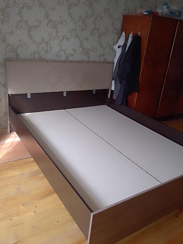 İkinəfərlik çarpayı, İşlənmiş