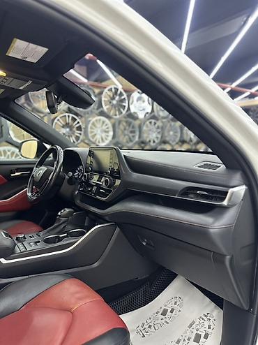 changan q5 2025: Toyota Highlander: 2022 г., 3.5 л, Автомат, Бензин, Кроссовер — 7