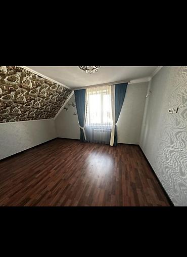 Продажа коттеджей и домов: 🔥 СРОЧНО! Продаётся тёплый дом с большим двором 🔥 📍 начало Ак-Ордо-3 💰 — 5