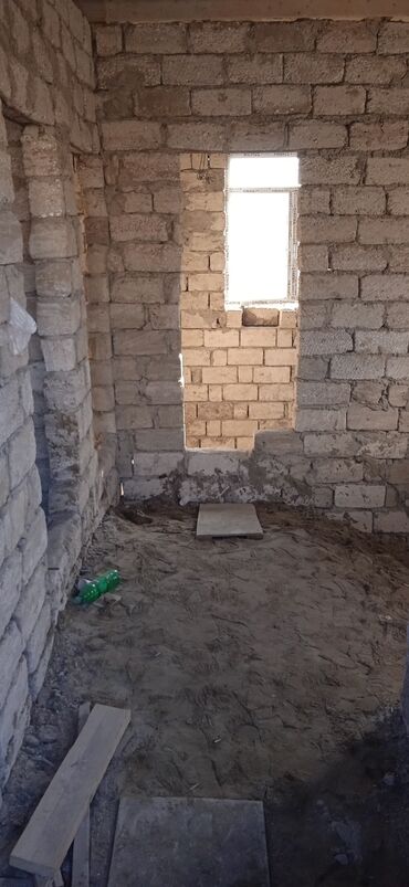 Həyət evləri və villaların satışı: Maştağa qəs. 3 otaqlı, 1 kv. m, Təmirsiz — 7