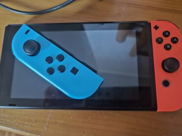 mobilni telefoni prodaja beograd: CIPOVAN nintendo Switch sa Mario i jos igrica. Samo igrice su po