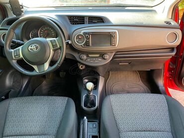 Toyota: Toyota Yaris: 1.4 l. | 2014 έ. Χάτσμπακ — 18