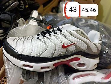 puma: Veliki izbor patika
Dostupni brojevi na slikama
Cena 3100 din — 2