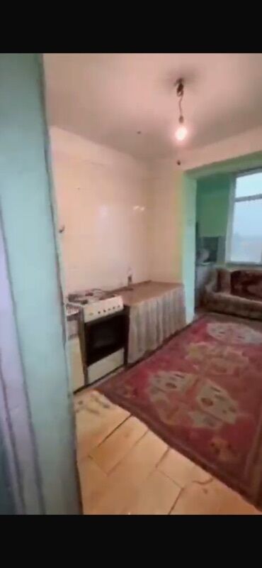 Otaqların uzunmüddətli kirayəsi: 🏡 Bakıxanovda geniş ev satılır Ünvan: Əhmədbəy Ağayev küçəsi 41/45 — 13