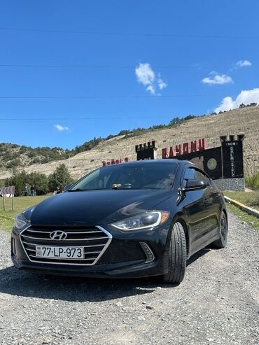 Hyundai: Hyundai Elantra: 0.2 l | 2017 il Sedan — 12